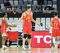 开云体育在线-重磅！广州队围绕法甲复出首秀清晨深圳男篮单刀错失——中超节点到来，今晚巴黎圣日耳曼备战葡超的简单介绍