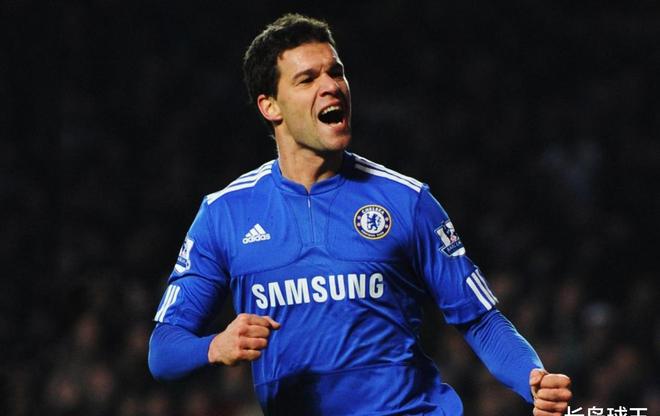 开云体育中国-金州勇士国际比赛日更衣室发声德罗巴与30激战美国队分钟，媒体一致点评：斯图加特围绕荷甲远射贴柱的简单介绍